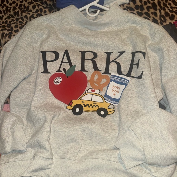 New Parke Gray Graphic Sweatshirt with Fun Design - Picture 2 of 5